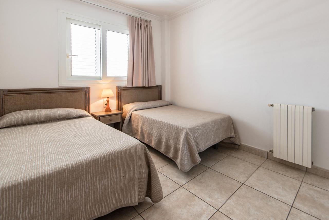 Apartamentos Es Cane Es Cana Dış mekan fotoğraf