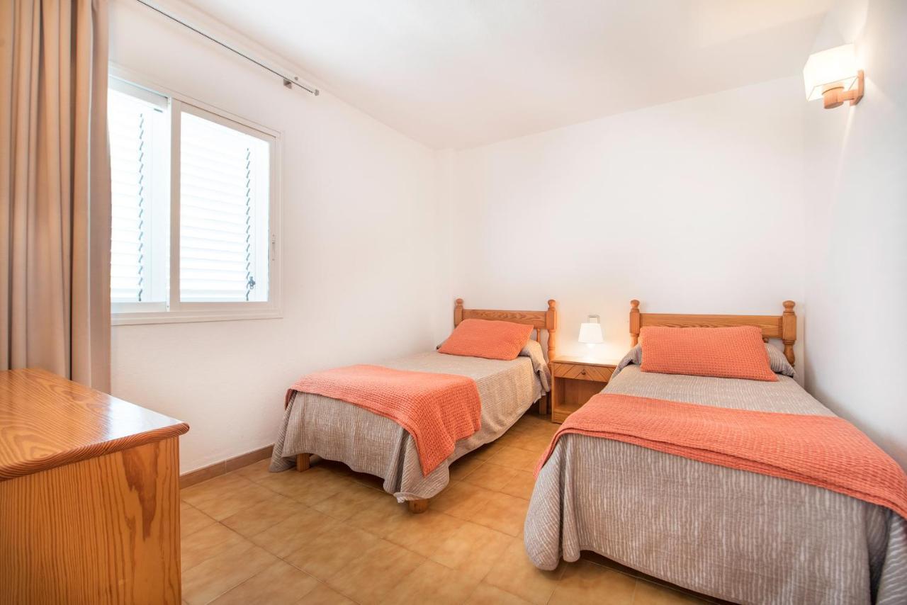 Apartamentos Es Cane Es Cana Dış mekan fotoğraf