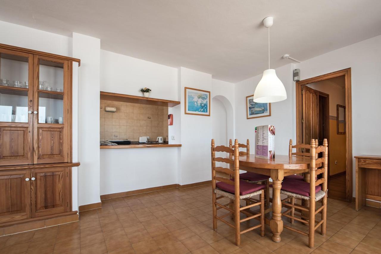Apartamentos Es Cane Es Cana Dış mekan fotoğraf